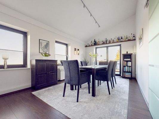 Mit Platz für einen großen Esstisch