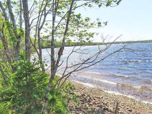 Cape Breton - Shaw Lake - 2,7 Hektar großes Grunds