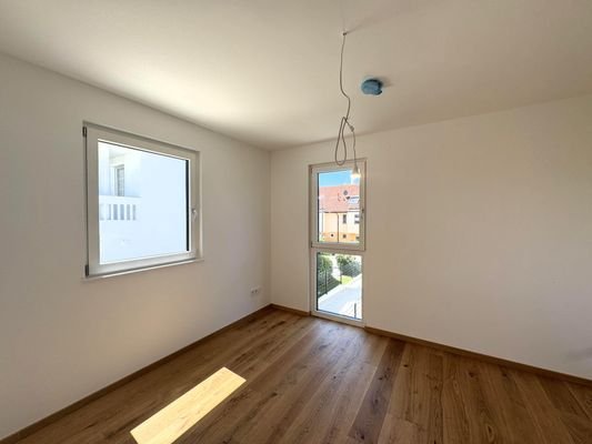 OG / Schlafzimmer 1 von 4 - klimat.