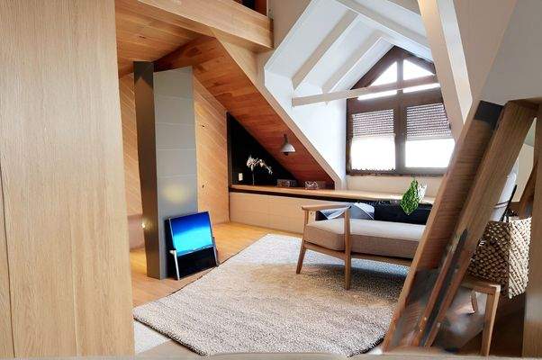 Dachgeschoss (KI generiert)