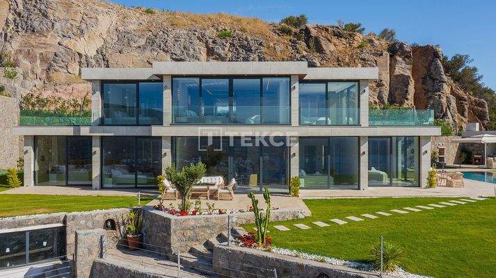 Sea View Houses with Private Beach in Bodrum Mugla