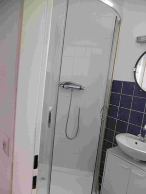 Dusche_OG.JPG