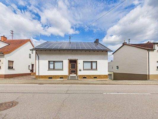 Charmantes Einfamilienhaus in Schwalbach