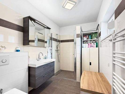 Badezimmer Erdgeschoss