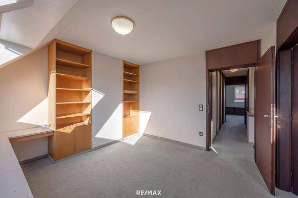 Kinderzimmer | Blick Vorzimmer