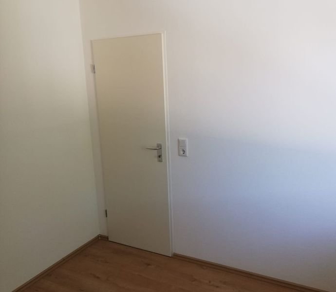 Frisch sanierte 2 Zimmer Wohnung