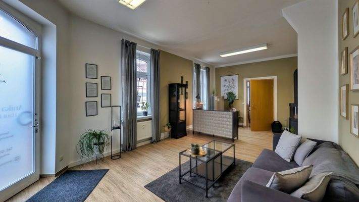 Empfangsbereich Gewerbeeinheit EG