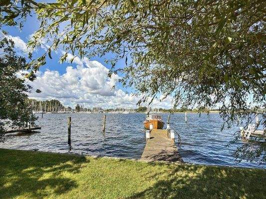 Eigener Bootsliegeplatz