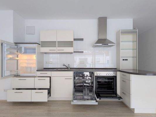 Vollwertige, gepflegte Einbauküche