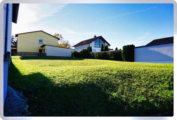 sonniges Grundstück