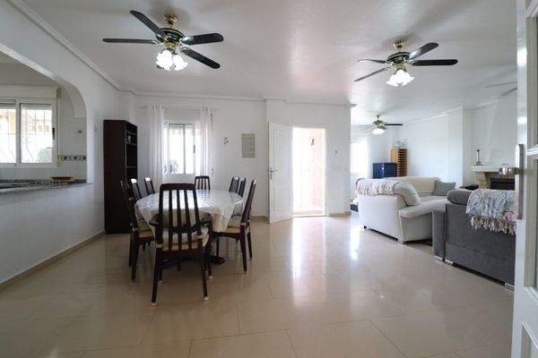 re-sale-detached-villa-algorfa-lomas-de-la-juliana