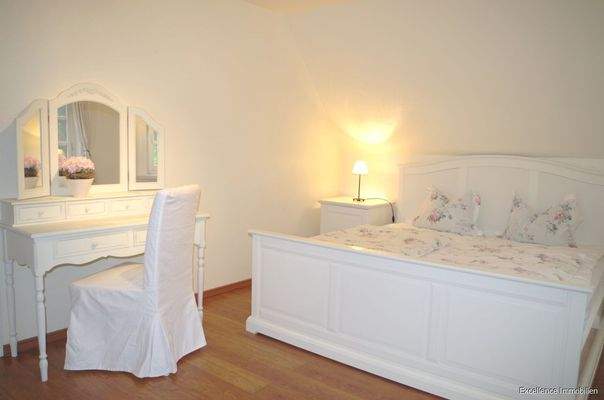 Großes Schlafzimmer 3