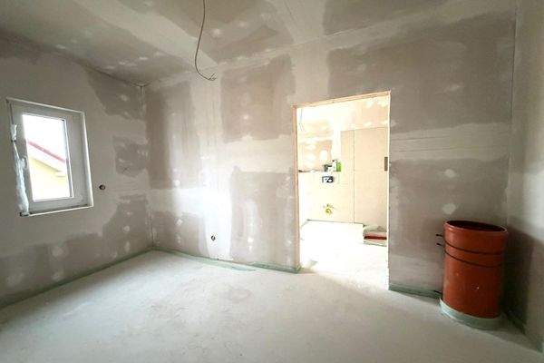 1.OG Ankleidezimmer bzw. Schlafzimmer oder Büro