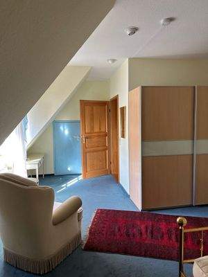 Gästezimmer 1. OG 2. Perspektive.jpg