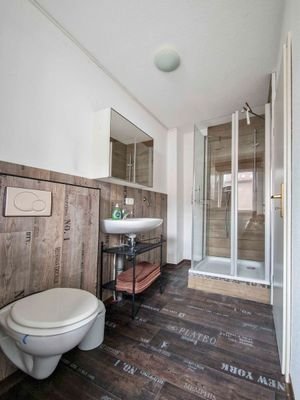 Wohnung 2 - Badezimmer