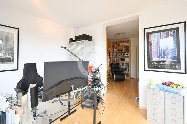 Rundgang Bürozimmer (Blick 3)