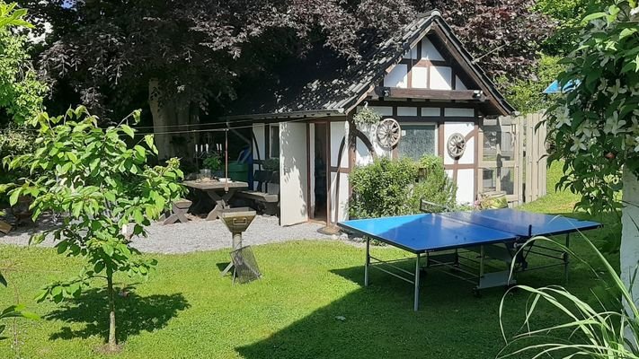 Garten im Sommer