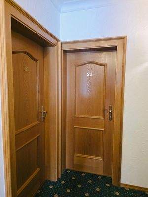 Apartmenthaus - Zimmertüren