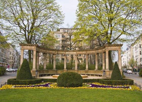 Viktoria-Luise-Platz