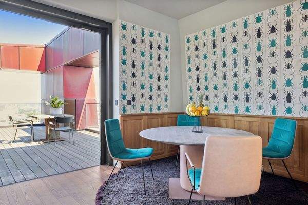 Essbereich, private Dachterrasse 14. OG