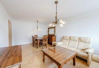Wohn-/Esszimmer