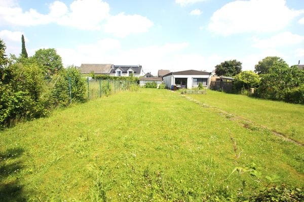 Einfamilienhaus mit großem Garten und Sonnenterrasse in Wesseling