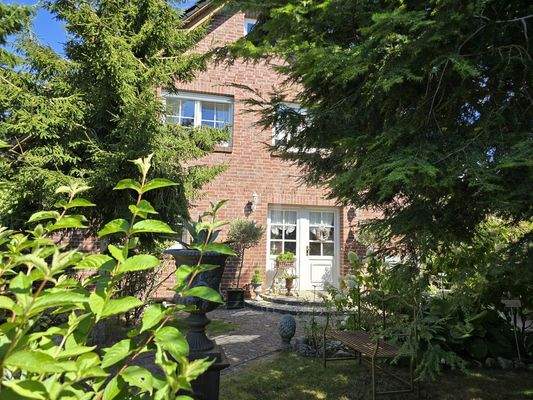 Ansicht Süd-Westen mit Hauseingang