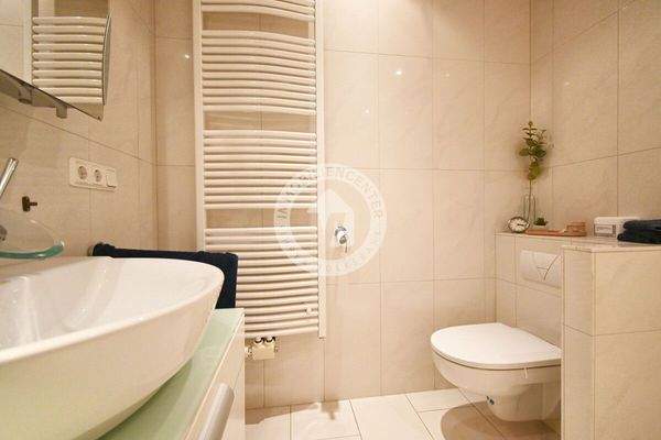 Badezimmer (Blick 1)