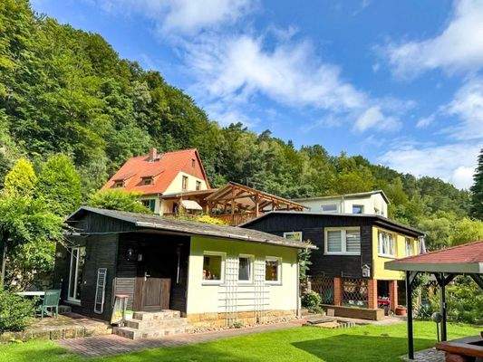 Zwei Ferienbungalows