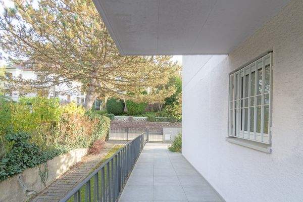 Blick zur Toranlage