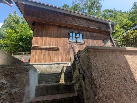 Nebengelaß mit Terrassengarten