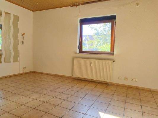 Ground floor: Dining room (captive room)