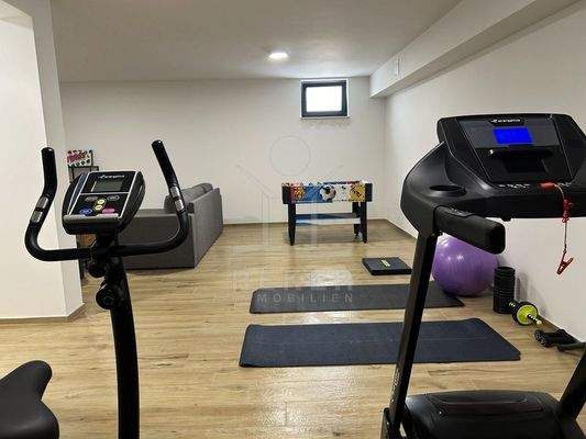 Untergeschoss: Vielseitiger Raum für Freizeitgestaltung