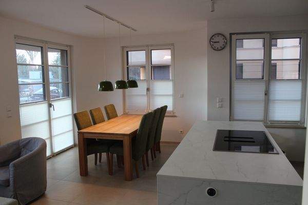 Essbereich mit Küche