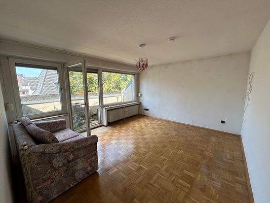 Wohnzimmer aus Sicht des Flurs