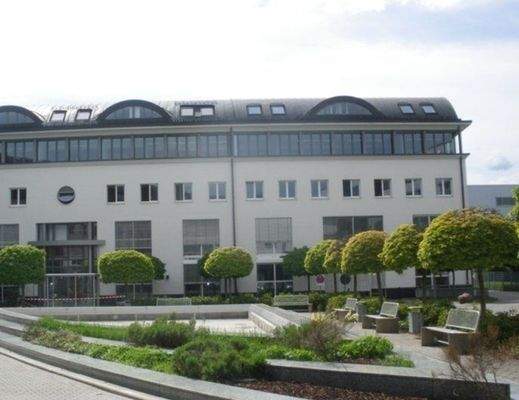 C9037458-AA41-35EE-BFFC-BC6E312B29B2