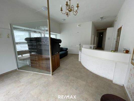 Empfang mit Wartebereich