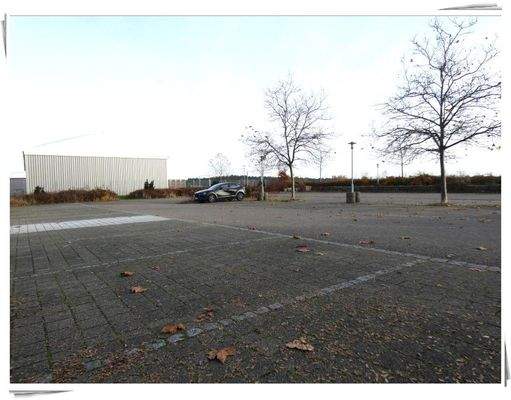 Großer Parkplatz