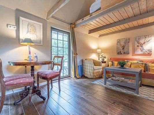 Ein-Zimmer-Appartment in der Jagdhütte.jpg