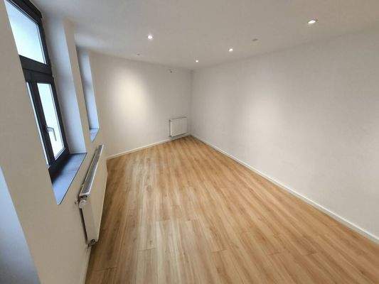 Zum hellen Büro oder Werkstatt