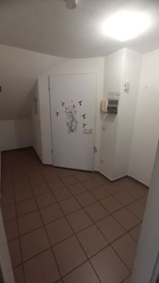 Wohnungseingang und Flur.jpg