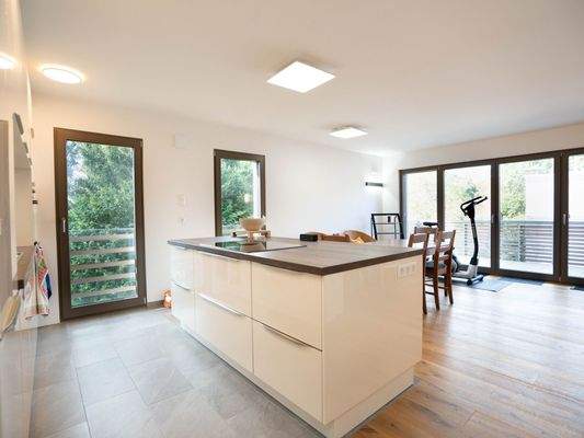 Hochwertige Einbauküche
