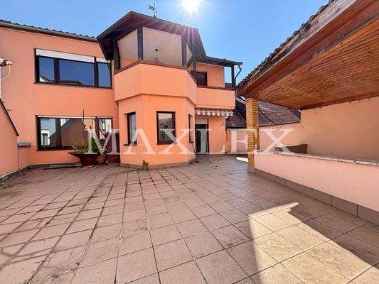 Terrasse Wohnung 1.OG