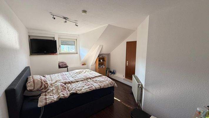 Wohnung Dachgeschoss rechts