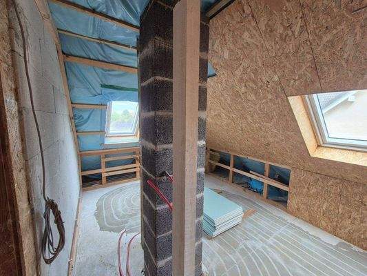 Bad im Dachgeschoss im Ausbau