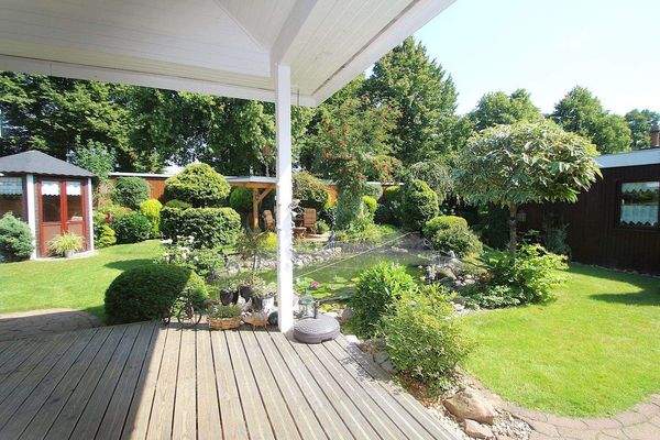 Blick in den hinteren Garten