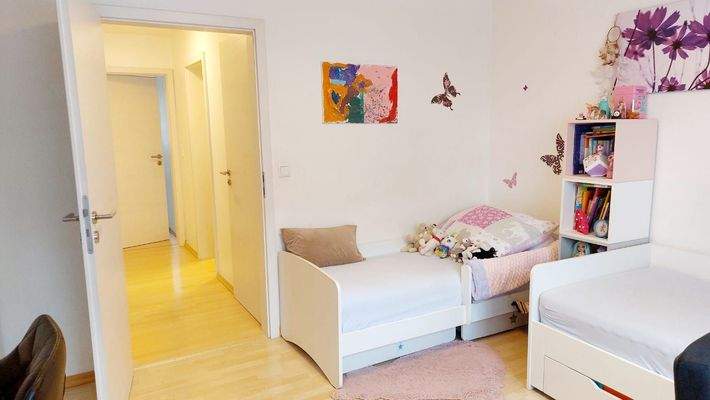 Kinderzimmer (2).jpg