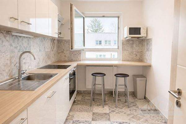 eingerichtete Küche