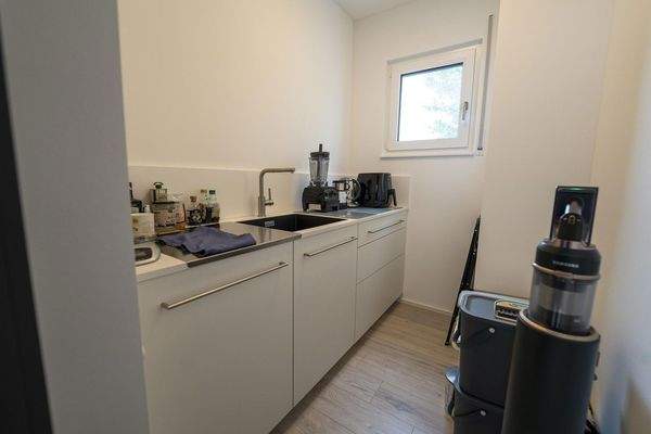 2. Küche hinter der Küche