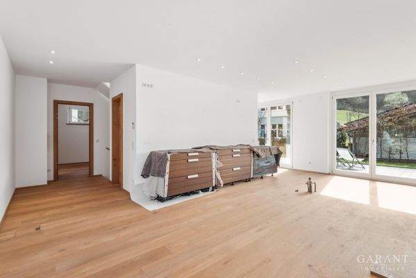 Wohn-/ Küchen-/ Essbereich